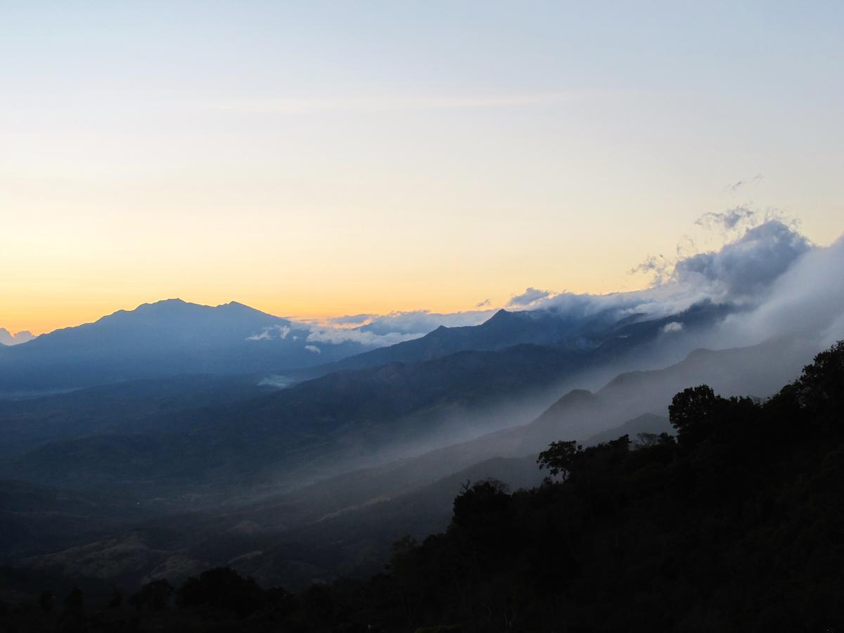 El Refugio La Brisa Del Diablo Bed & Breakfast Valle Hornito ภายนอก รูปภาพ